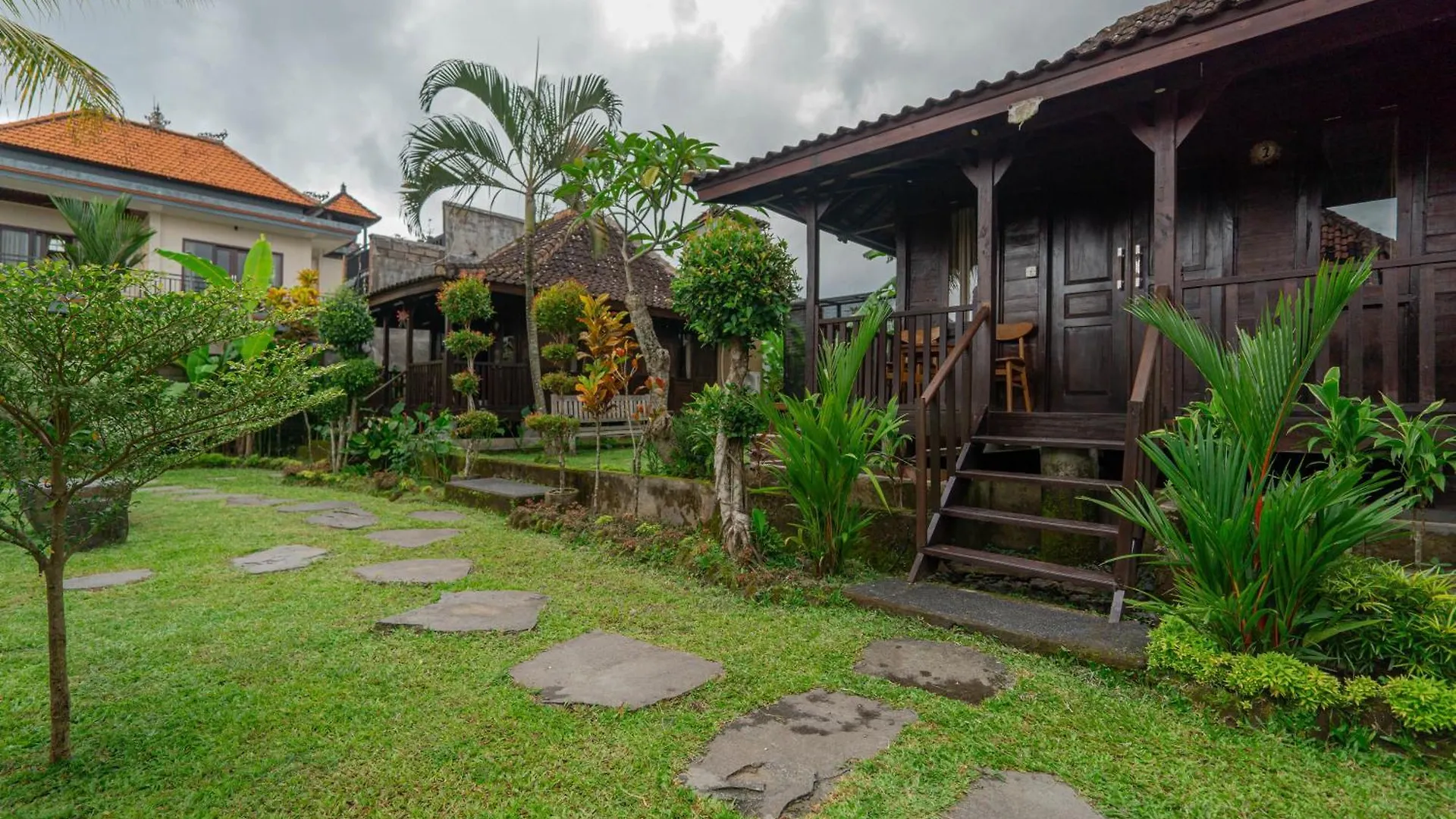 Pemulan House Hotel Ubud