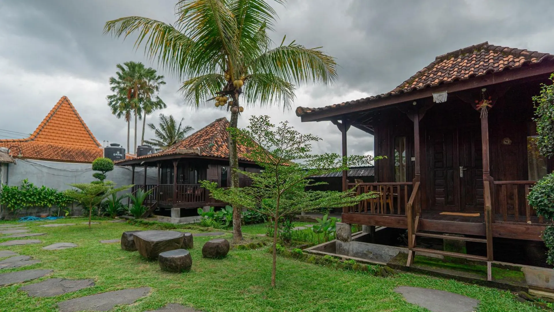 Guest house Pemulan House Hotel Ubud  Indonesia