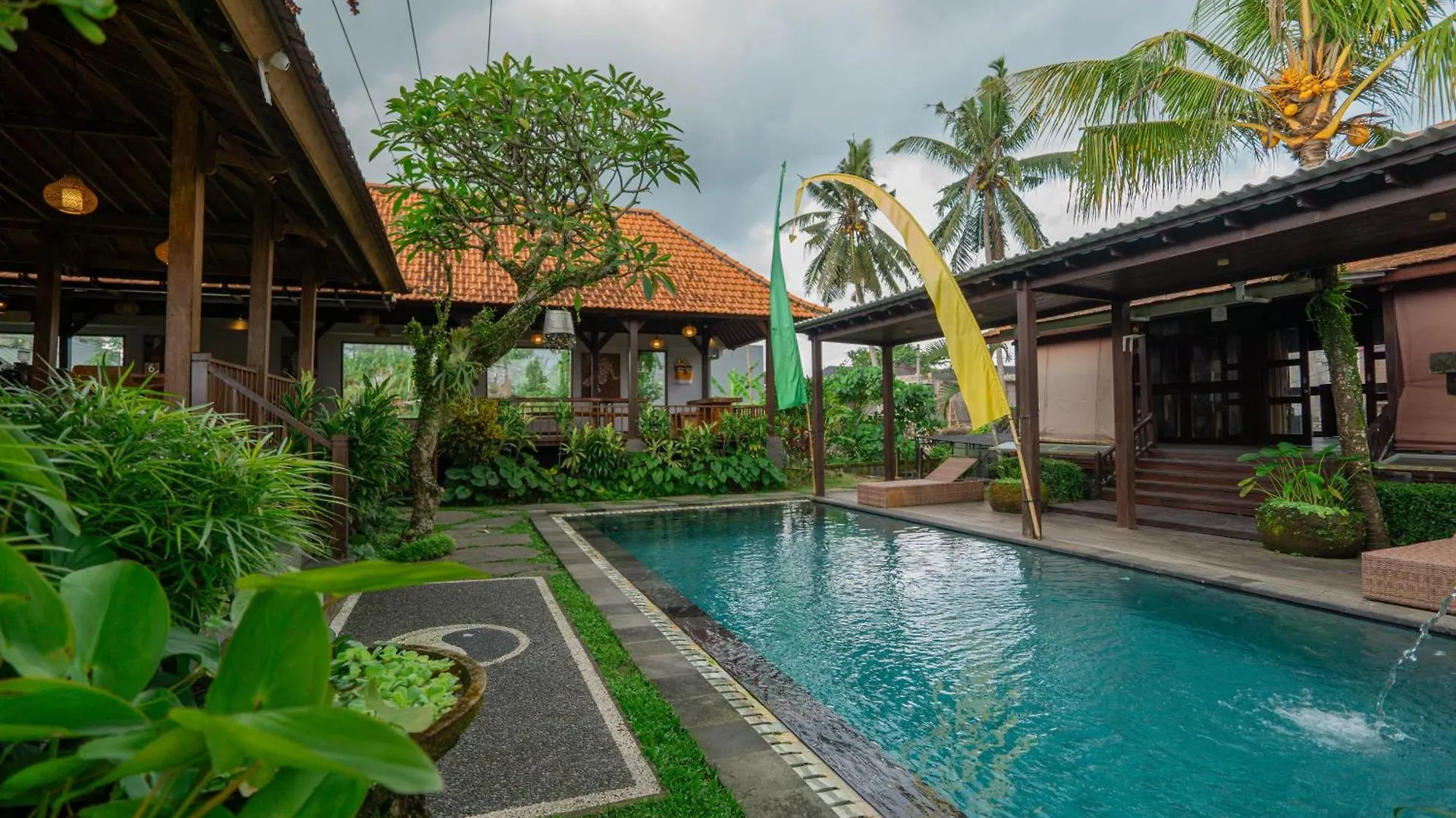 Pemulan House Hotel Ubud